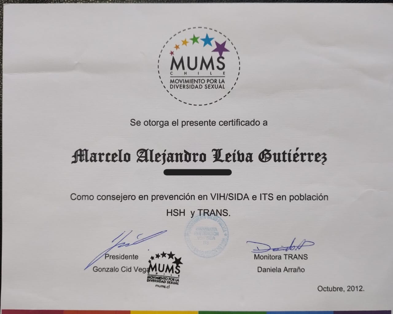 Certificado histórico de consejería en salud pública y diversidad sexual por el Movimiento por la diversidad sexual MUMS Chile